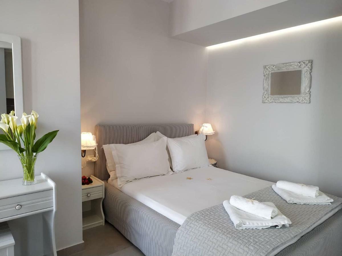 Andreas And Petrinela Rooms Triovasalos Exterior photo